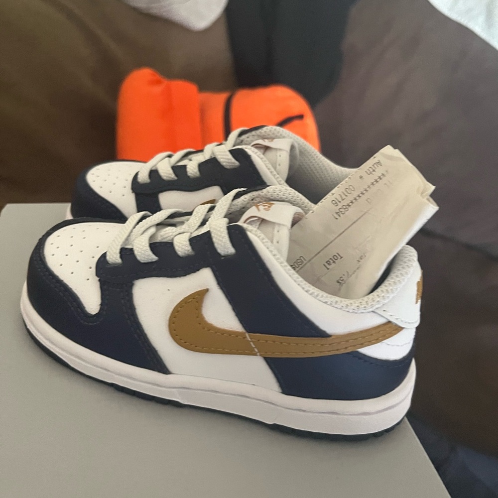 Nike Kids' Navy and Gold Sneakers